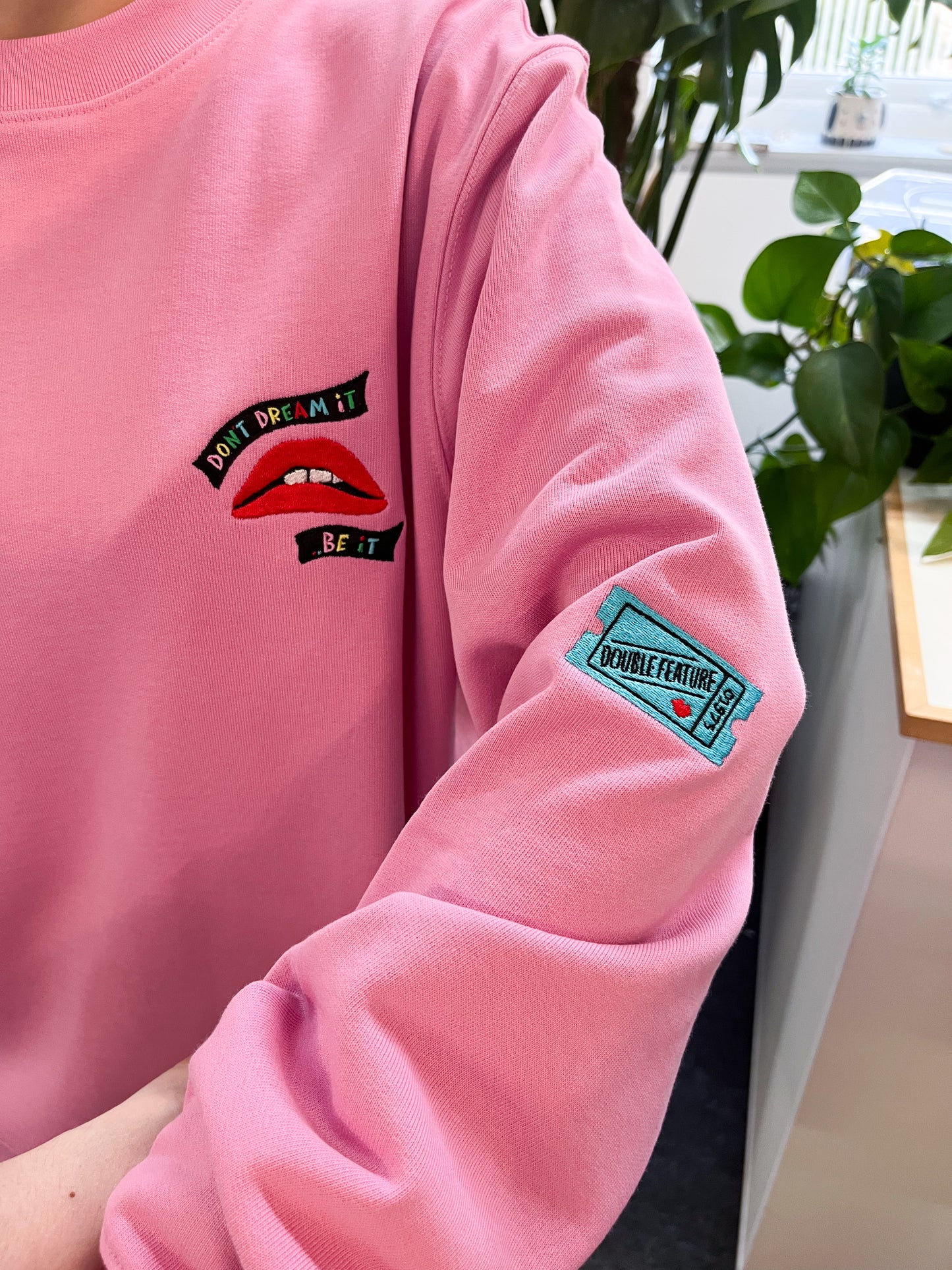 DON'T DREAM IT SWEATER
