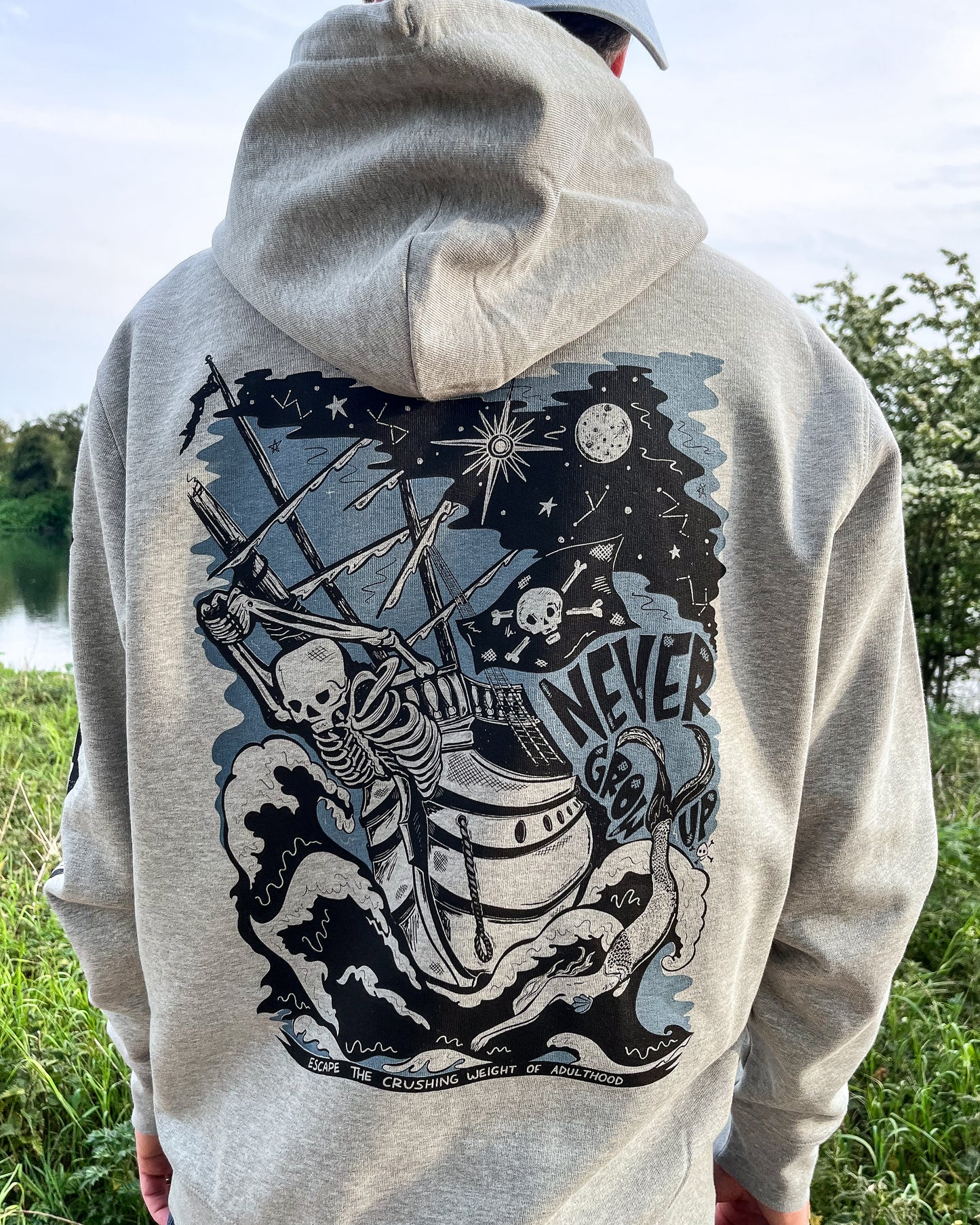 NEVER GROW UP HOODY *2 COLOUR SPECIAL*