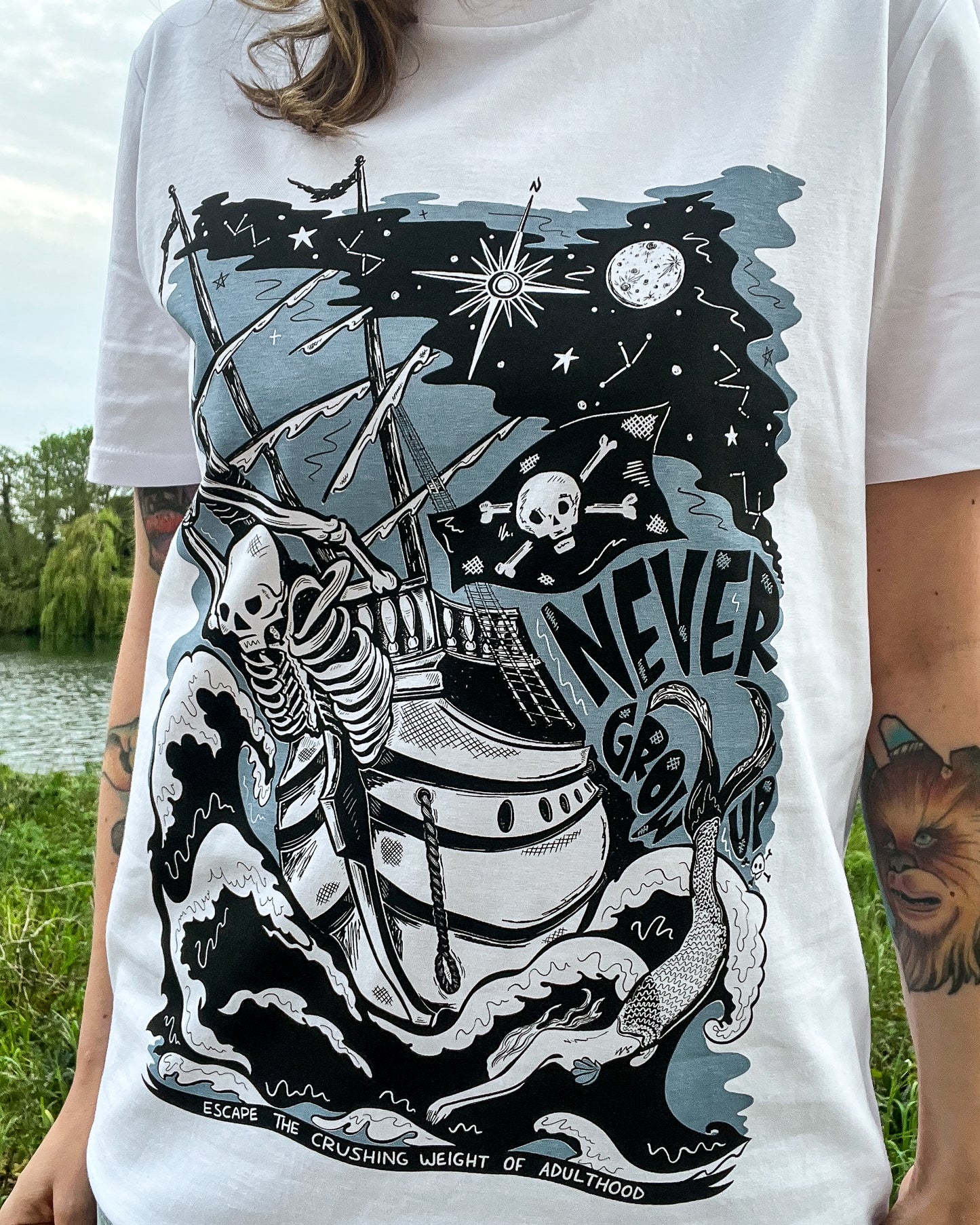 NEVER GROW UP T-SHIRT *2 COLOUR SPECIAL*