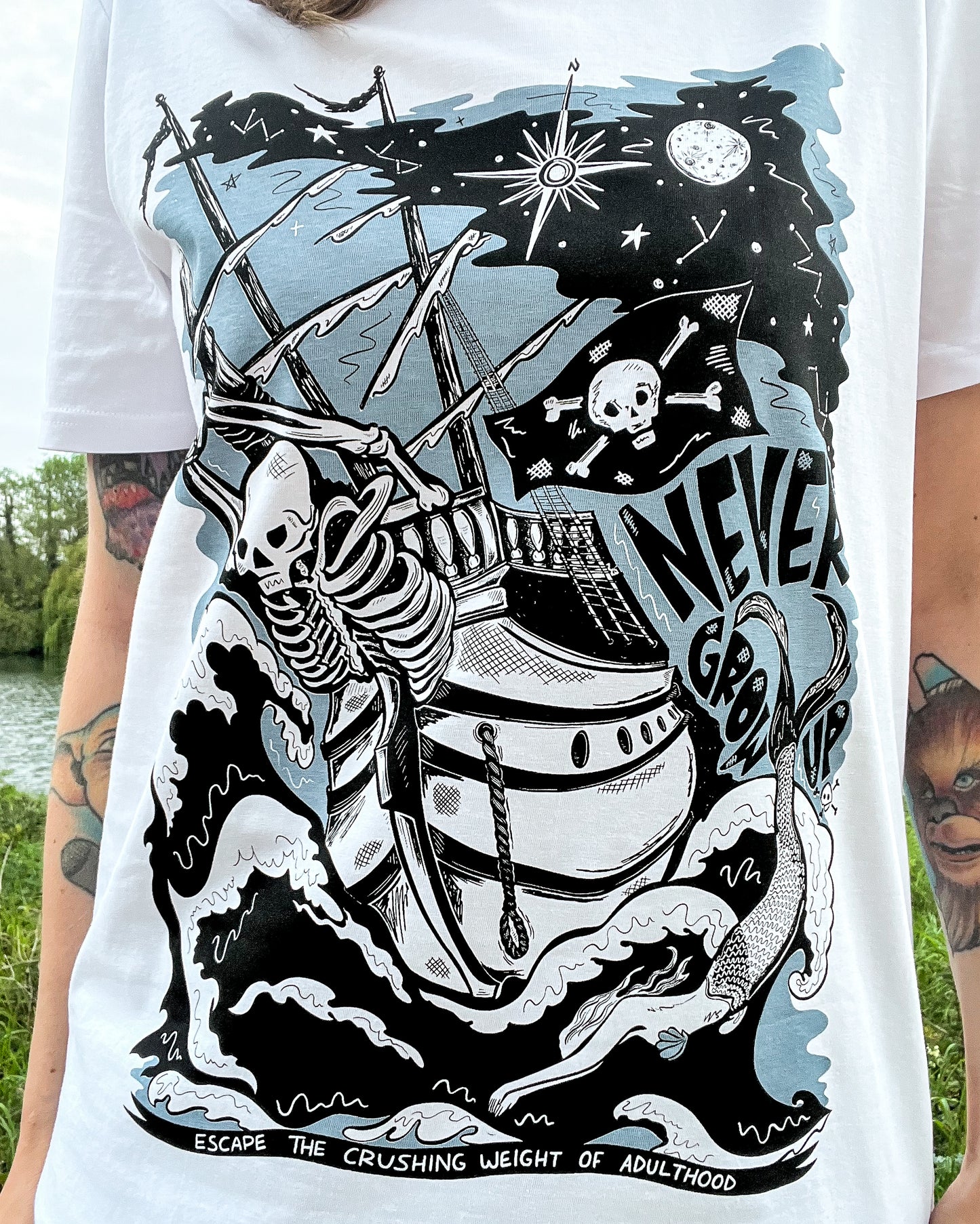 NEVER GROW UP T-SHIRT *2 COLOUR SPECIAL*