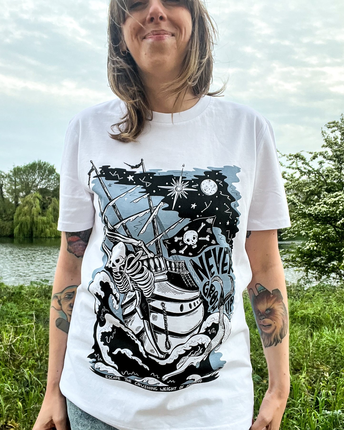 NEVER GROW UP T-SHIRT *2 COLOUR SPECIAL*