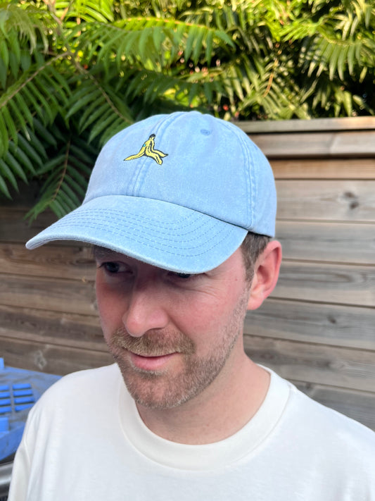 SLIPPY BANANA SKIN CAP