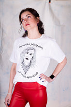 Load image into Gallery viewer, MOIRA ROSE T-SHIRT